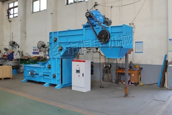 震撼！巨無霸大產(chǎn)量Z型轉斗式提升機組裝完畢！